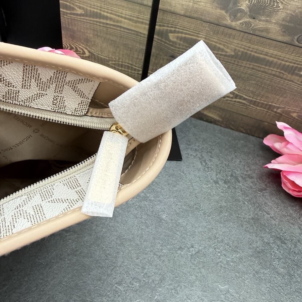 Michael Kors Jet Set Charm Large Vanilla Monogram Tote Bag Shoulder Purse - Picture 7 of 13